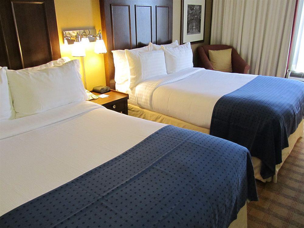 Holiday Inn Savannah Historic District By Ihg Zewnętrze zdjęcie